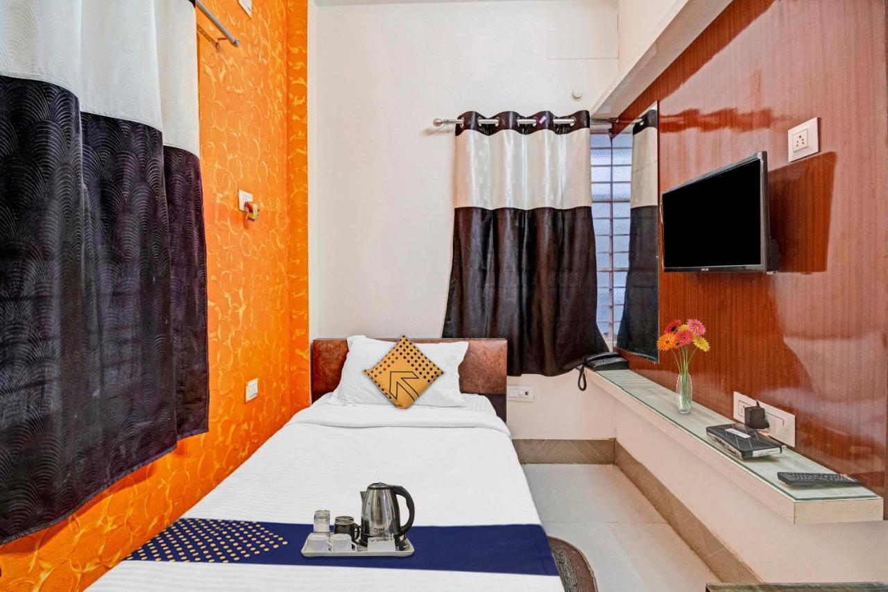 Spot On Hotel Stay In Koch Bihār Eksteriør bilde